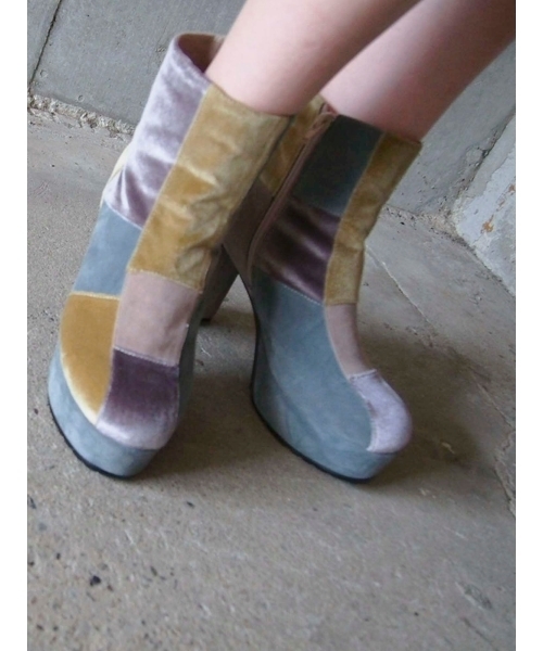 merry jenny（メリージェニー）の「パッチワークショートブーツ（その他シューズ・レディース・イエロー/ブラック/ピンク・LARGE/MEDIUM）」の3枚目の写真