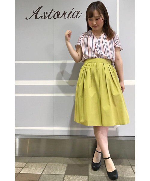 TRUDEA(トルディア)の「マルチストライプ Vネックブラウス ◇オン/オフスタイル 通勤 オフィスカジュアル◇(シャツ/ブラウス・レディース・ベージュ/ブルー/ピンク・LARGE/MEDIUM)」の8枚目の写真