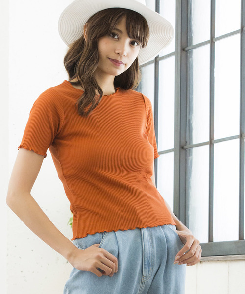 WEGO（ウィゴー）の「WEGO/メロウフリルリブTシャツ（Tシャツ/カットソー・レディース・レッド/イエロー/パープル/ブラック/ホワイト/ダークオレンジ/グリーン・FREE）」の7枚目の写真