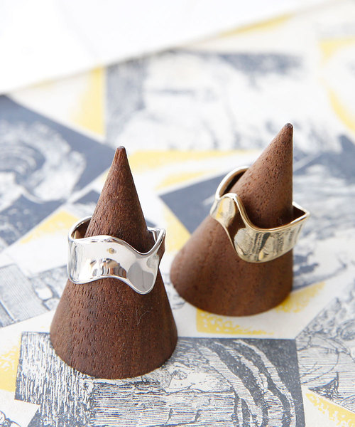 colleca la(コレカラ)の「ワイドウェーブリング(リング・レディース・シルバー/ゴールド・FREE)」の12枚目の写真