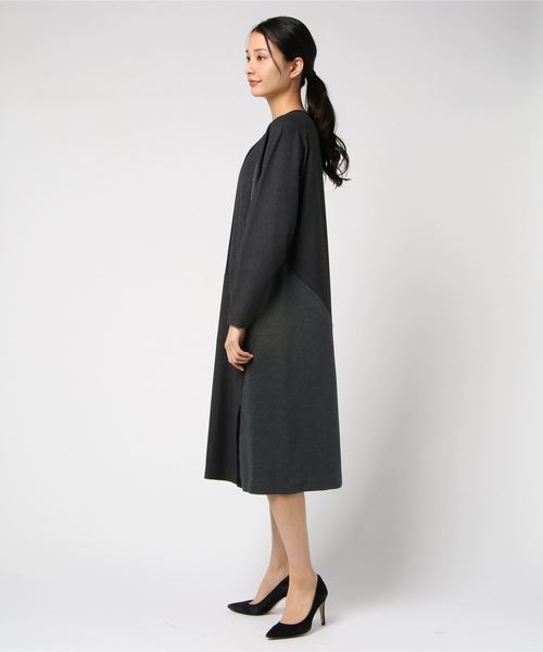 WHITE MOUNTAINEERING（ホワイトマウンテニアリング）の「【White Mountaineering】CONTRASTED DRESS（ワンピース・レディース・ダークグレー/ベージュ・1/0）」の4枚目の写真