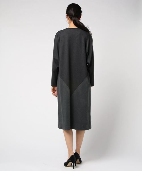 WHITE MOUNTAINEERING（ホワイトマウンテニアリング）の「【White Mountaineering】CONTRASTED DRESS（ワンピース・レディース・ダークグレー/ベージュ・1/0）」の3枚目の写真