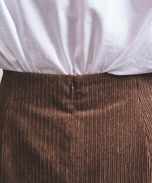 UNITED ARROWS（ユナイテッドアローズ）の「UWSC コーデュロイ タイトスカート†◆（スカート・レディース・ブラック/オフホワイト/ライム/ダークブラウン/ライラック/その他2・38/36/40）」の17枚目の写真