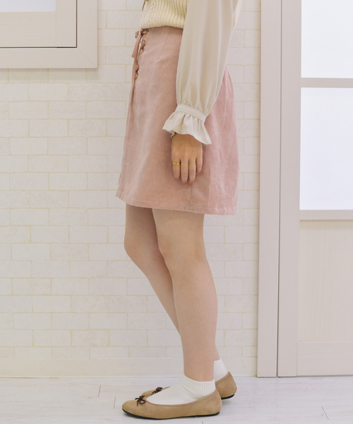 PairPair(ペアペア)の「コーデュロイ編み上げ台形スカート(スカート・レディース・ライトグレー/ブラック/ピンク/アイボリー/モカ・FREE)」の19枚目の写真