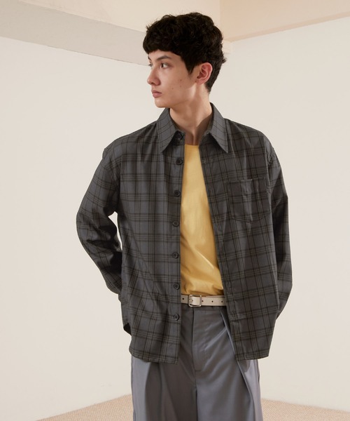 EMMA CLOTHES(エマクローズ)の「TRワイドカラー ボリュームシルエットシャツ(シャツ/ブラウス・メンズ・チャコールグレー/ネイビー/ブラウン/グレー/グリーン・FREE)」の3枚目の写真