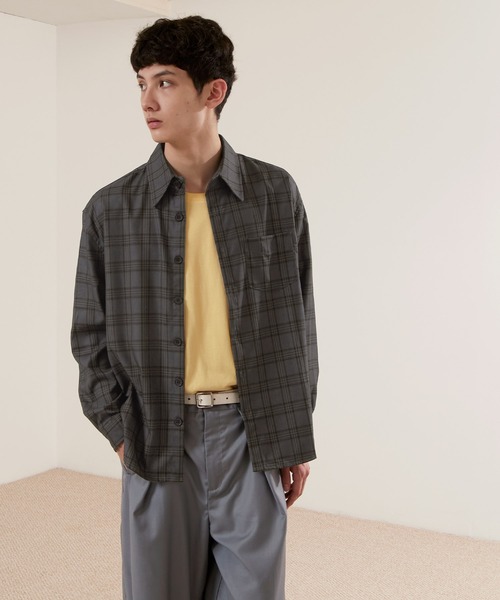EMMA CLOTHES(エマクローズ)の「TRワイドカラー ボリュームシルエットシャツ(シャツ/ブラウス・メンズ・チャコールグレー/ネイビー/ブラウン/グレー/グリーン・FREE)」の15枚目の写真