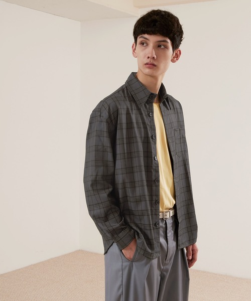 EMMA CLOTHES(エマクローズ)の「TRワイドカラー ボリュームシルエットシャツ(シャツ/ブラウス・メンズ・チャコールグレー/ネイビー/ブラウン/グレー/グリーン・FREE)」の16枚目の写真