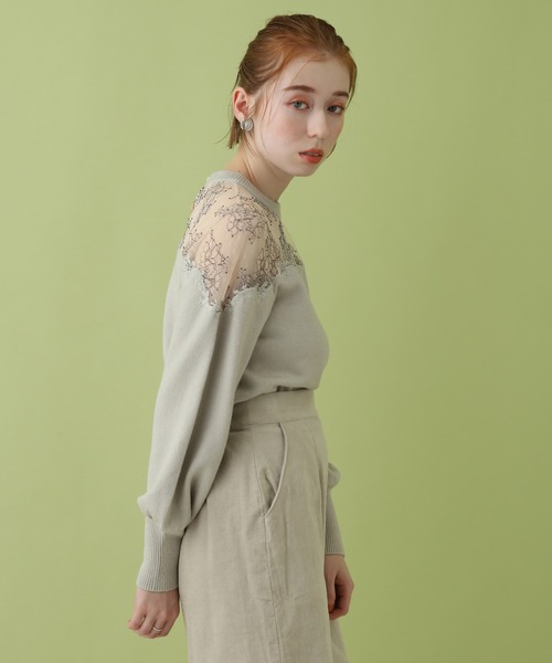 one after another NICE CLAUP(ワンアフターアナザーナイスクラップ)の「デコルテ透けチュール刺繍ニット(ニット/セーター・レディース・ブラック/ブラウン/アイボリー/ミント・FREE)」の7枚目の写真