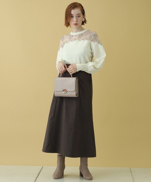 one after another NICE CLAUP(ワンアフターアナザーナイスクラップ)の「デコルテ透けチュール刺繍ニット(ニット/セーター・レディース・ブラック/ブラウン/アイボリー/ミント・FREE)」の12枚目の写真