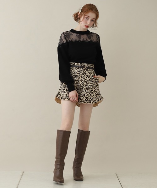 one after another NICE CLAUP(ワンアフターアナザーナイスクラップ)の「デコルテ透けチュール刺繍ニット(ニット/セーター・レディース・ブラック/ブラウン/アイボリー/ミント・FREE)」の5枚目の写真