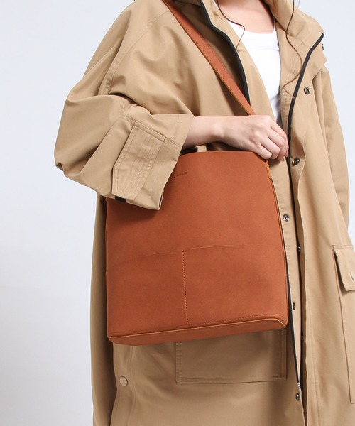 CALIFORNIA OUTFITTERS(カリフォルニア アウトフィッターズ)の「ネオレザー 2ポケット ショルダーバッグ(ショルダーバッグ)」|ブラウン