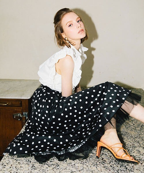 EIMY ISTOIRE(エイミーイストワール)の「ギャザーフリルスリーブシャツ(シャツ/ブラウス・レディース・ホワイト/ベージュ/ネイビー/ピンク・FREE)」の17枚目の写真