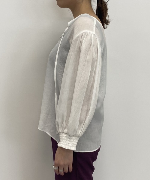 LOWRYS FARM（ローリーズファーム）の「シアープリーツブラウス６Ｓ　887462（シャツ/ブラウス・レディース・グリーン/ブラック/ピンク/オフホワイト・FREE）」の6枚目の写真