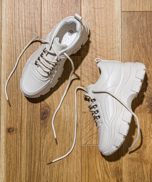 SpRay（スプレイ）の「【WEB限定】厚底スニーカー（スニーカー・レディース・ホワイト/ブラック/ベージュ・SMALL/MEDIUM/LARGE/X-LARGE）」の2枚目の写真