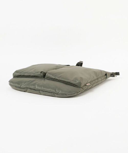 良品】BEAMS LIGHTS ヘルメットバッグ カーキ〈定価14,300円