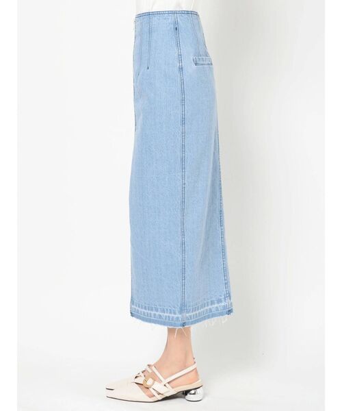 MURUA（ムルーア）の「フロントZIPタイトデニムスカート（デニムスカート・レディース・ブルー・1/2）」の7枚目の写真