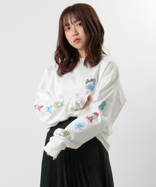 セール The Smurfs スマーフ Smfロゴ 袖プリント オーバーサイズ ワンポイント ユニセックス クルーネック ロングスリーブ ロンt 21 Spring Tシャツ カットソー Make A Ray メイク ア レイ のファッション通販 Zozotown