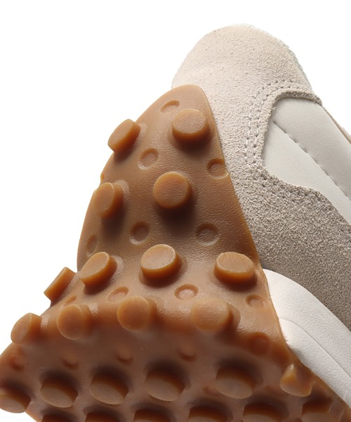 NEW BALANCE(ニューバランス)の「New Balance WS327K(スニーカー・レディース・ベージュ系/ホワイト・22.5cm/23.0cm/23.5cm/24.0cm/24.5cm/25.0cm)」の11枚目の写真