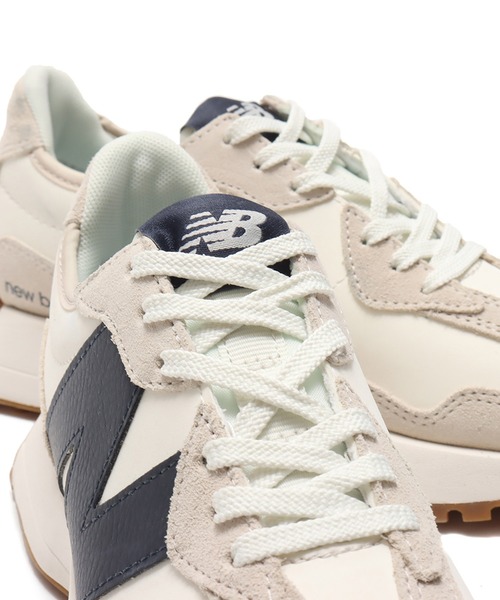 NEW BALANCE(ニューバランス)の「New Balance WS327K(スニーカー・レディース・ベージュ系/ホワイト・22.5cm/23.0cm/23.5cm/24.0cm/24.5cm/25.0cm)」の18枚目の写真