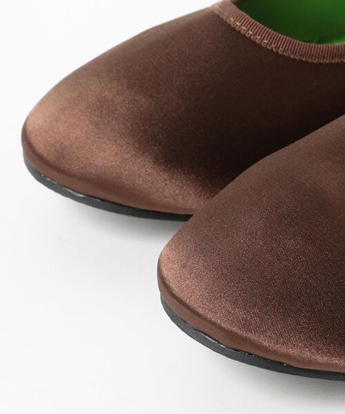 BEAMS BOY（ビームスボーイ）の「PANDAMERICA × BEAMS BOY / 別注 サテン メリージェーン シューズ（その他シューズ・レディース・ブラウン/ロイヤルブルー・39/38/37）」の10枚目の写真