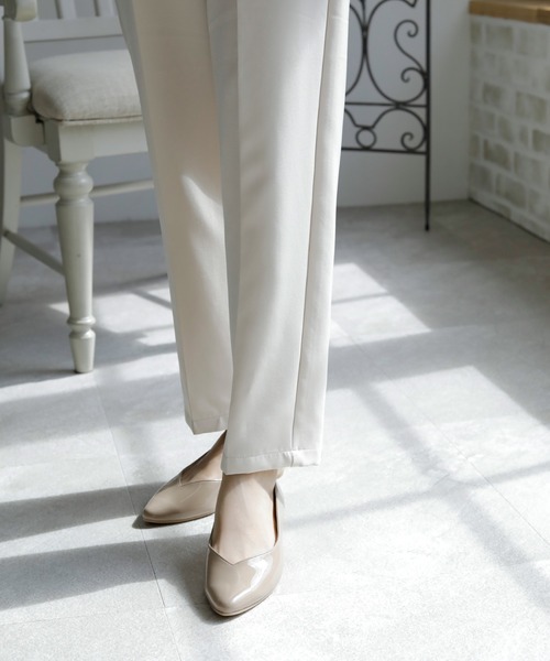 chocolates（チョコラテス）の「晴雨兼用 ポインテッドエナメルレインパンプス【日本製】（パンプス・レディース・ブラック/ライトブルー/ホワイト/ベージュ/ワインレッド/グレー/ネイビー・24cm/23.5cm/22.5cm/25cm/23cm/22cm/24.5cm）」の11枚目の写真