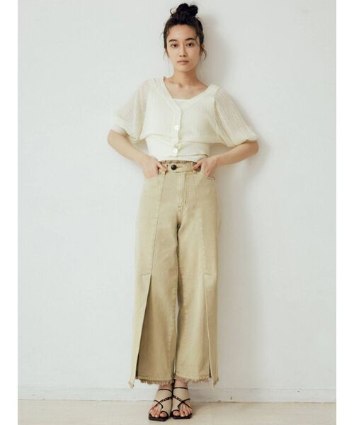 MURUA（ムルーア）の「フリンジスリットワイドパンツ（その他パンツ・レディース・ホワイト/イエロー・1/2）」の4枚目の写真