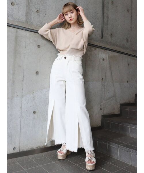 MURUA（ムルーア）の「フリンジスリットワイドパンツ（その他パンツ・レディース・ホワイト/イエロー・1/2）」の12枚目の写真