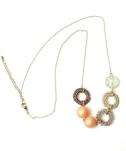 チチカカ(チチカカ)の「カラフルパーツネックレス(ネックレス・レディース・ベージュ/オレンジ/ネイビー・FREE)」の2枚目の写真