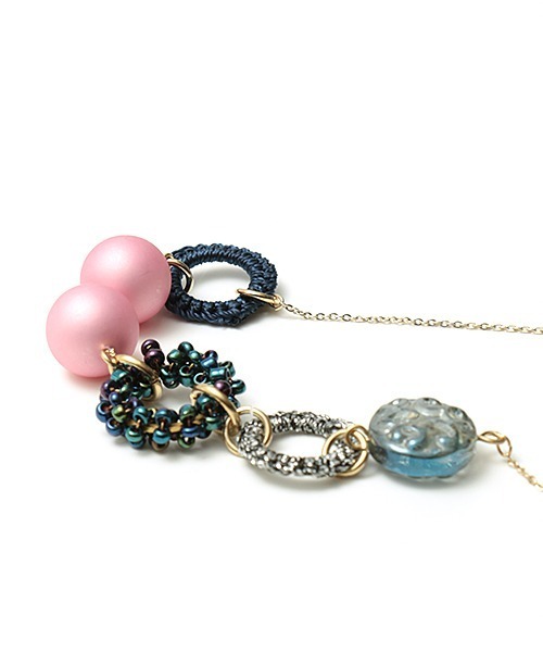 チチカカ(チチカカ)の「カラフルパーツネックレス(ネックレス・レディース・ベージュ/オレンジ/ネイビー・FREE)」の13枚目の写真