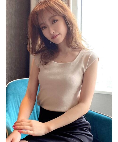 RESEXXY（リゼクシー）の「フレンチスリーブスクエアタンク（Tシャツ/カットソー・レディース・オフホワイト/ブラック/オレンジ/ベージュ・FREE）」の3枚目の写真