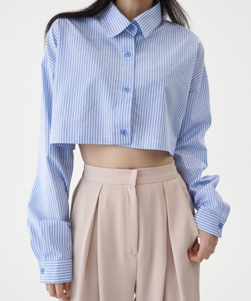 FEKETE(フェケテ)の「FEKETE MADE CROPPED SHIRT(シャツ/ブラウス・レディース・ホワイト/ライトブルー/ブルー・FREE)」の3枚目の写真