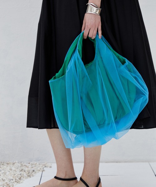 HELOYSE(エロイーズ)の「【HELOYSE/エロイーズ】balloon tulle bag S(トートバッグ・レディース・グリーン/キャメル・FREE)」の2枚目の写真