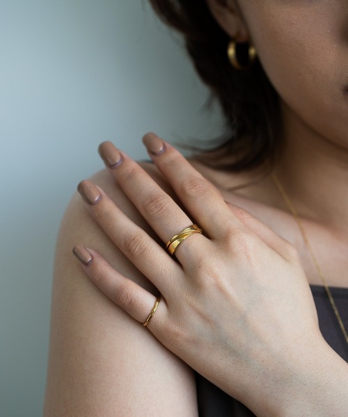 PAS TIERRA（パティエラ）の「－Lien－ プラクロスリング（リング・レディース・シルバー/イエローゴールド・#15/#13/#11/#9）」の5枚目の写真