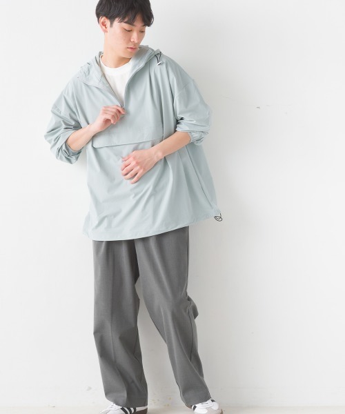 OMNES(オムネス)の「UV撥水ストレッチナイロンパーカー(ブルゾン・レディース・ブラック/ベージュ/ブルー系その他・MEDIUM/LARGE)」の8枚目の写真