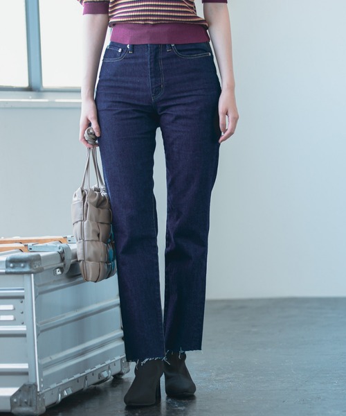 Andemiu(アンデミュウ)の「カットオフデニム214876(デニムパンツ・レディース・グレー/インディゴブルー・SMALL/MEDIUM)」の1枚目の写真