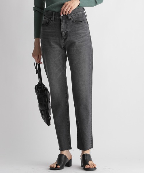 Andemiu(アンデミュウ)の「カットオフデニム214876(デニムパンツ・レディース・グレー/インディゴブルー・SMALL/MEDIUM)」の20枚目の写真