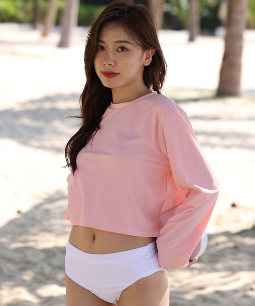 TeddyShop（テディショップ）の「【UVカット率 99%以上/UPF50+/大きいサイズ有】バックスリット入り 長袖 ドロップショルダー ラッシュガード レディース（ラッシュガード・レディース・ホワイト/ブラック/ベージュ/モカ/グリーン/ピンク/ホワイト系その他/ブルーグレー/ネイビー/ホワイト系その他2/ブルー/ブラック系その他・LL/S/M/L/3L/4L）」の19枚目の写真