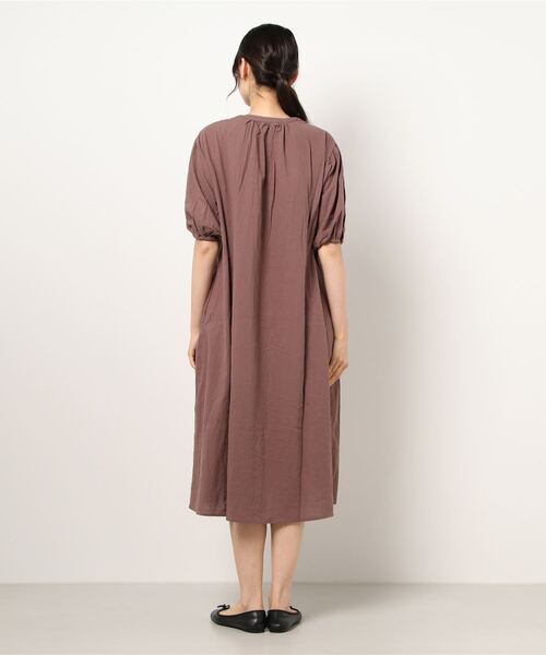 Samansa Mos2（サマンサ モスモス）の「ピンタックワンピース（ワンピース・レディース・ピンク/ブラウン/ブラック/オフホワイト・ﾌﾘ-）」の5枚目の写真