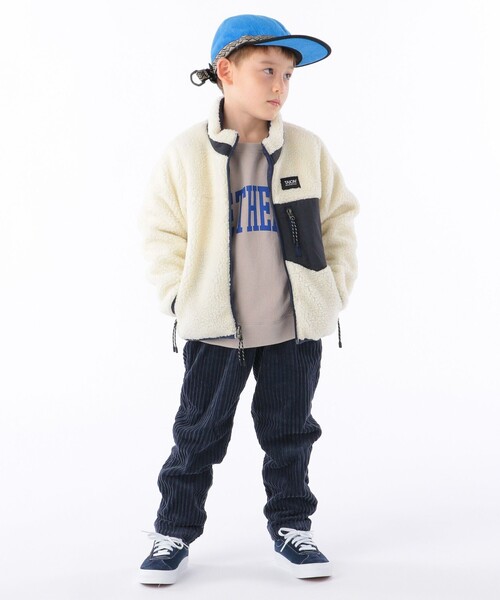 TAION（タイオン）の「【WEB限定/一部SHIPS KIDS別注】TAION:100～140cm / キッズ ボア リバーシブル ダウン ジャケット（ダウンジャケット/コート・キッズ・ホワイト/ブラック/ダークオリーブ・100/110/120/130/140）」の4枚目の写真