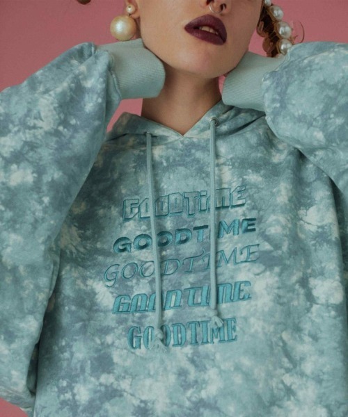 Candy Stripper（キャンディストリッパー）の「GOODTIME TIE DYE HOODIE（パーカー・レディース・ピンク/グリーン/ブラック・2）」の2枚目の写真