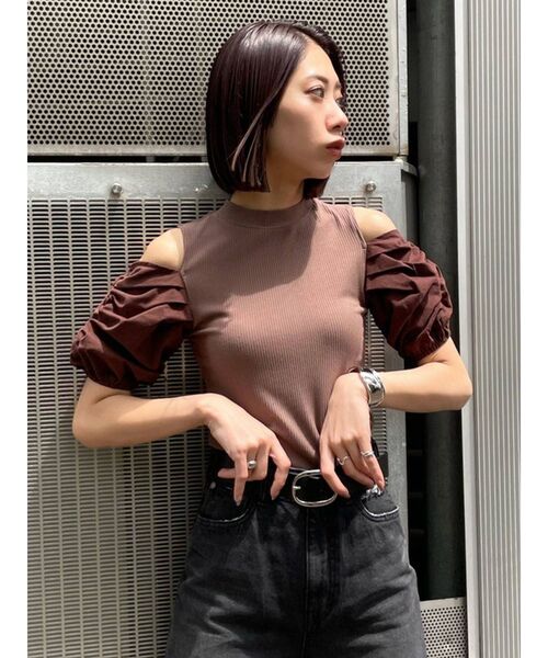 EMODA（エモダ）の「ボリュームワイドバングル（バングル/リストバンド・レディース・シルバー/ゴールド・FREE）」の5枚目の写真