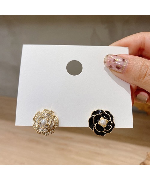 KONVINI（コンビニ）の「【Zarabanda 】シルバー 925 アシメカメリアピアス / ele1023 ele1024（ピアス（両耳用）・レディース・ブラック×ゴールド/ホワイト×ゴールド・FREE）」の3枚目の写真