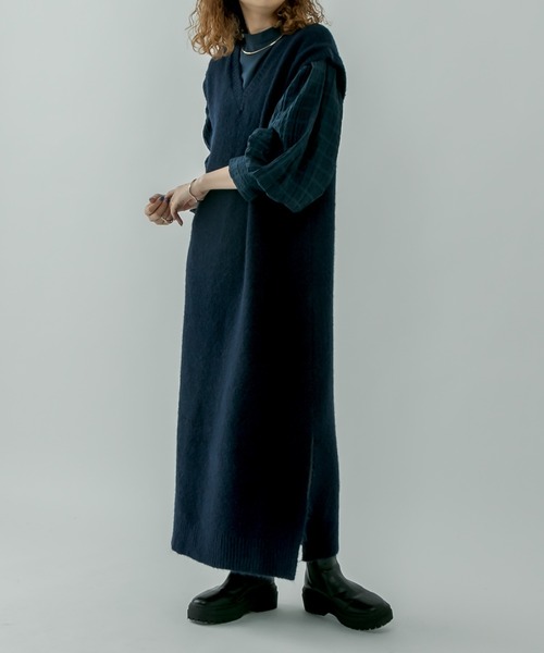 mystic(ミスティック)の「ロングニットベスト(ワンピース・レディース・チャコールグレー/ネイビー・FREE)」の5枚目の写真