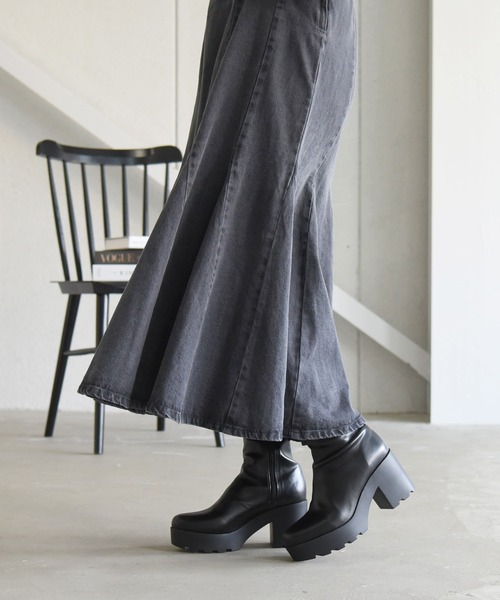 NOFALL（ノーフォール）の「ラウンドトゥ厚底プラットフォームストレッチショートブーツ（ブーツ・レディース・ブラック/グレイッシュベージュ/ダークブラウン・3L/SS/S/M/L/LL）」の8枚目の写真