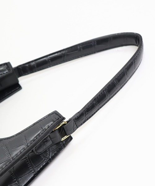 BLUEEAST（ブルーイースト）の「クロコ調フェイクレザーハンドバッグ（ハンドバッグ・レディース・ブラック/ブラウン・FREE）」の14枚目の写真