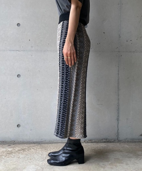 CAPRICIEUX LE'MAGE（カプリシューレマージュ）の「キカジャガードスカート（スカート・レディース・ブラック/モカ・FREE）」の4枚目の写真