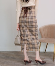 バックスピンドルストレートスカート