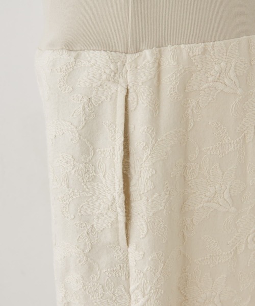 BEARDSLEY（ビアズリー）の「ウエストリブ刺繍パンツ（その他パンツ・レディース・アイボリー/ダークグレー・FREE）」の17枚目の写真