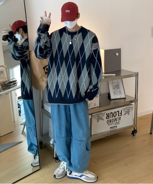 MGV（エムジーヴィー）の「ラウンドネックダイヤモンドユースセーター（ニット/セーター・メンズ・ブラウン/グレー/ネイビー・MEDIUM/LARGE/X-LARGE）」の6枚目の写真