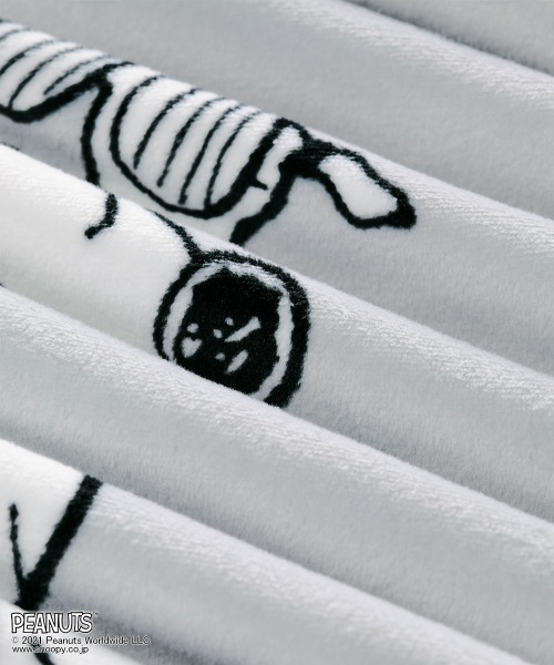 aimerfeel（エメフィール）の「▼【ほどよい "ゆるゆる感" が心地いい◎可愛いルームウェア】PEANUTS スヌーピー ストレッチ ソフトボア 上下セット(男女兼用サイズ)（ルームウェア/パジャマ・レディース・ライトグリーン/チャコールグレー/ブラウン/ブラック/パープル/モカ/イエロー/グレイッシュブルー/ライトイエロー/ピンク・LARGE/MEDIUM/SMALL/X-LARGE）」の19枚目の写真